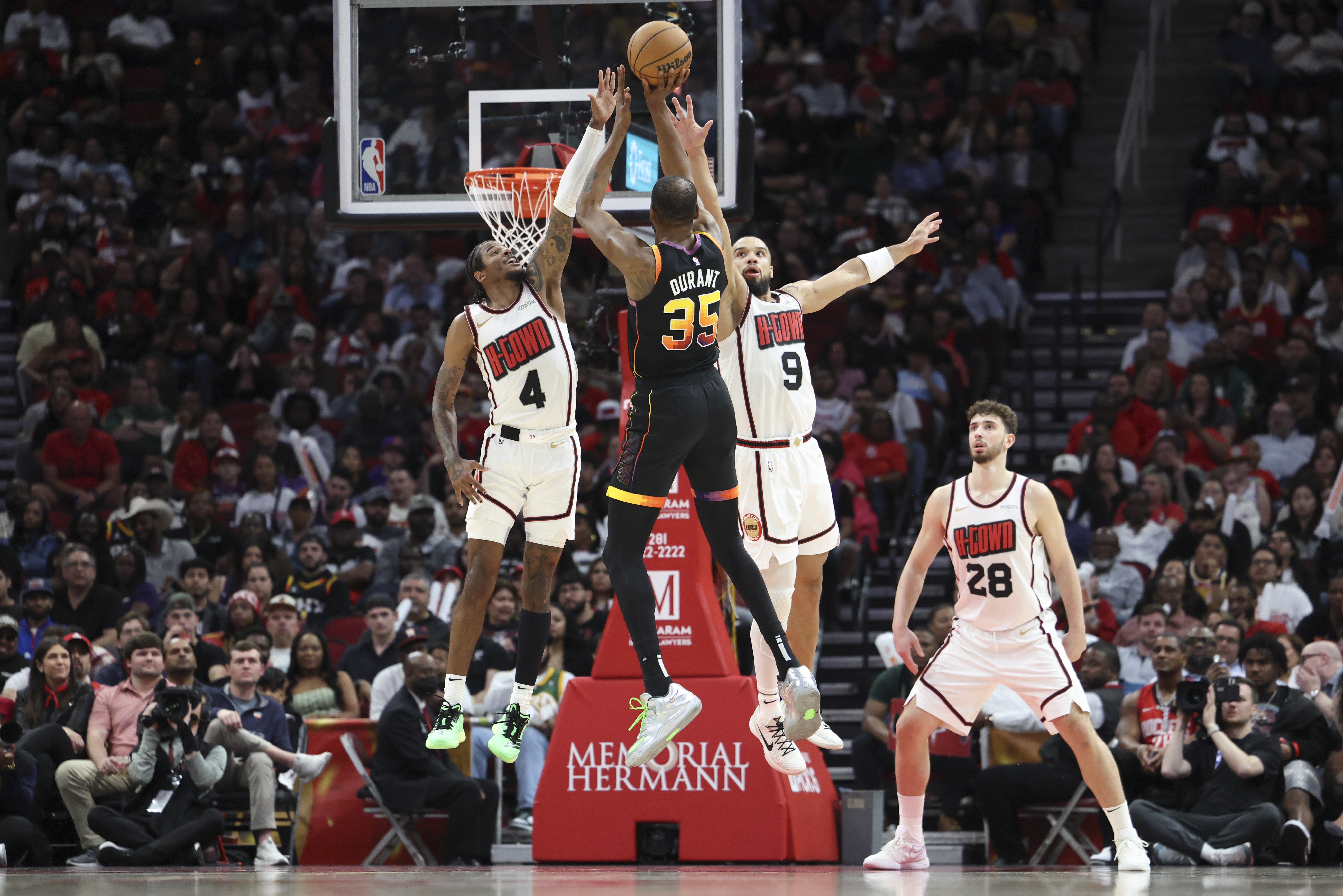 xingkong.com-申京谈杜兰特加盟:我向他表示欢迎 他说要一起做许多很棒的事