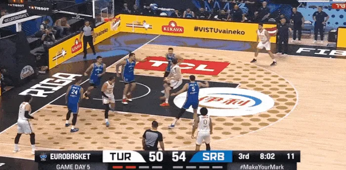 星空体育下载-申京空位接球三分命中已得15分，土耳其落后塞尔维亚1分