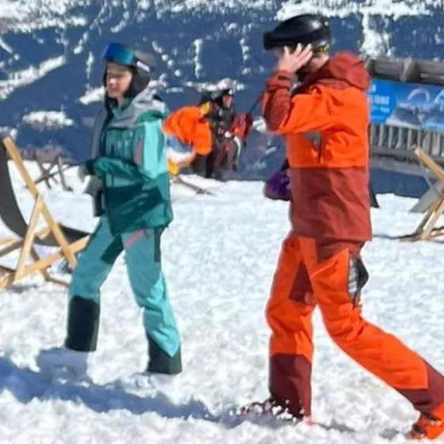 1679642185509076880.jpg 1679642173.jpg