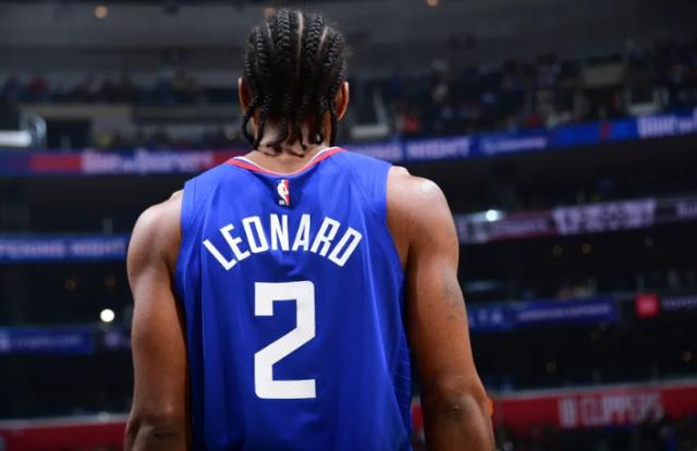 星空体育下载-小卡继续缺席！泰伦·卢却对伤病情况一问三不知