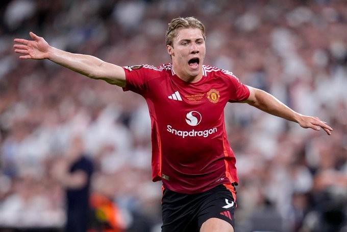 罗体：霍伊伦对加盟那不勒斯持开放态度，多夫比克也表示同意